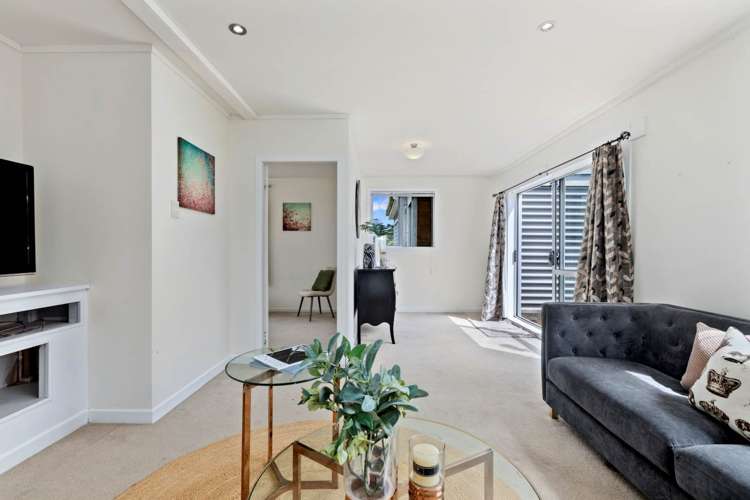 640 Beach Road Browns Bay_22