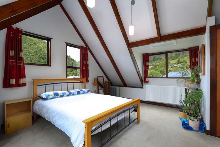 8 Robinson Road The Brook_13