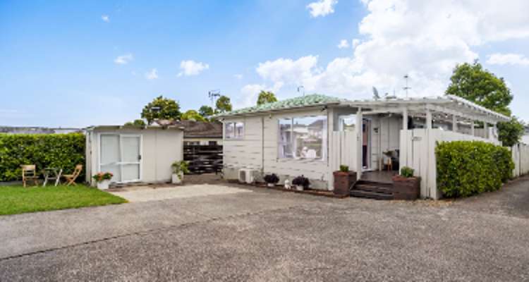 2/360 Bucklands Beach Road_0