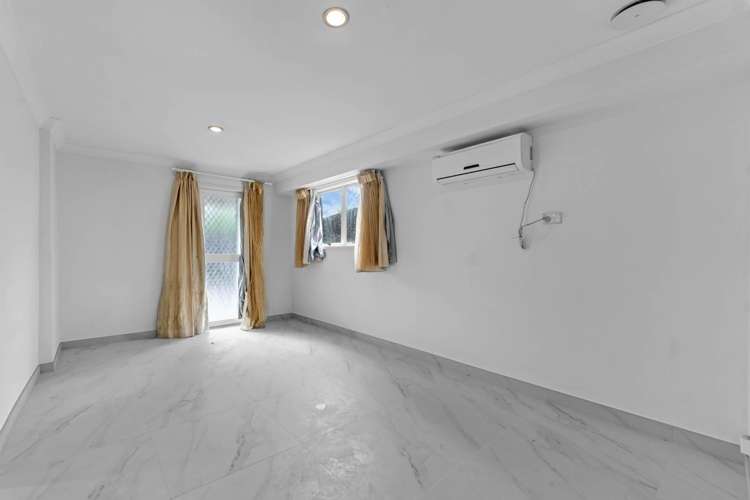 2/4 Fairlea Road Te Atatu South_12