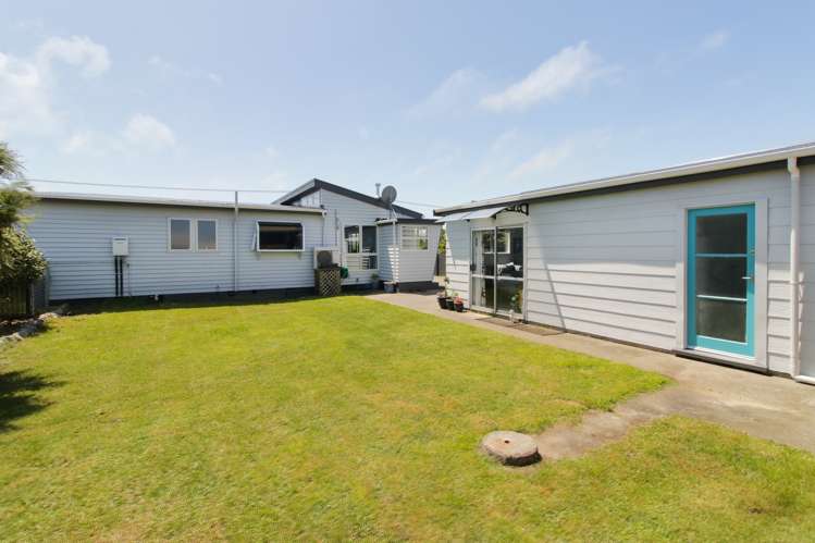 16 Linklater Avenue Foxton Beach_17