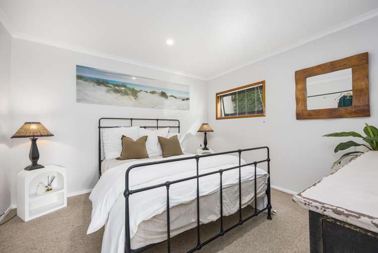 33 Duncansby Road Stanmore Bay_32