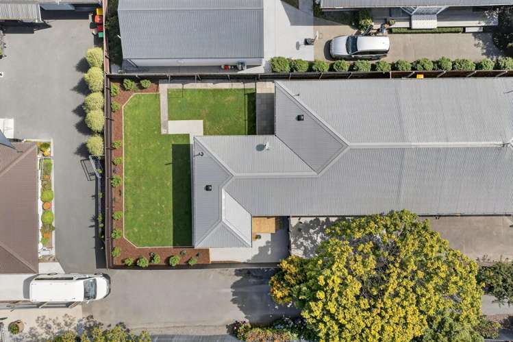 2/64 Roberta Drive Somerfield_19