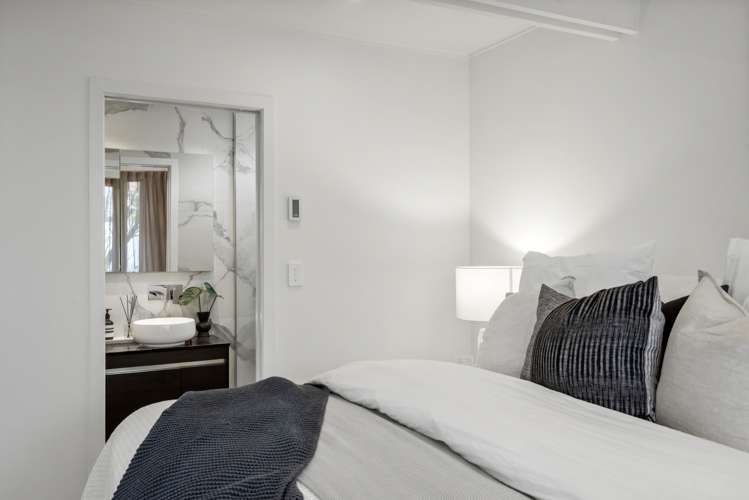 205 Beach Road Campbells Bay_19