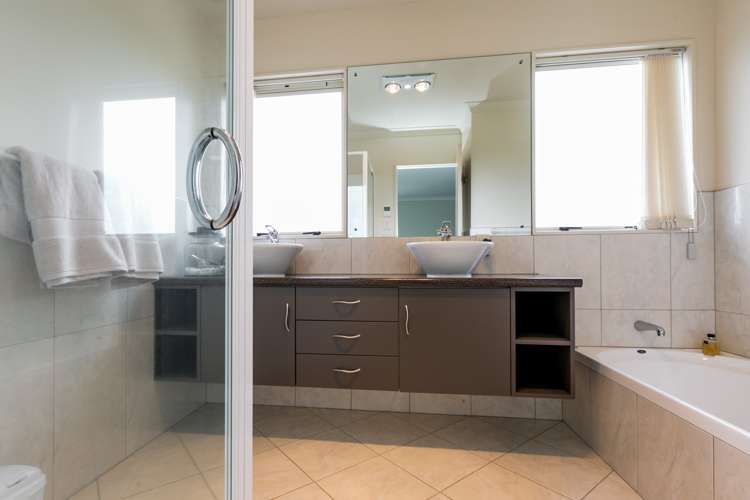 83 Hikanui Drive Havelock North_12