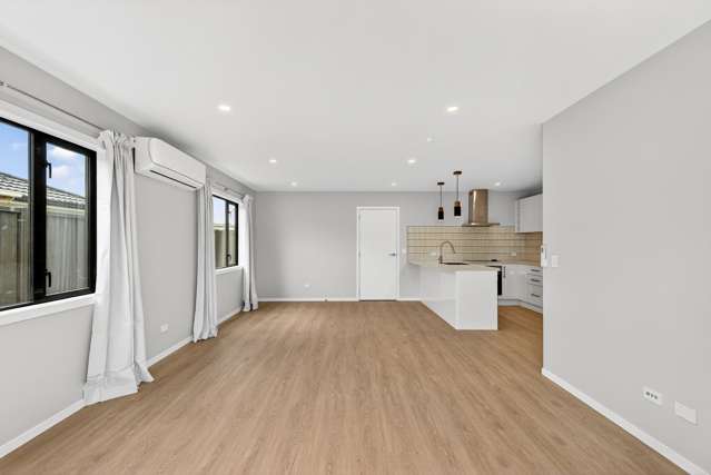 927B Nelson Street North (rear townhouse) Mahora_3