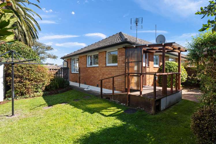 2/4 Lomax Place Islington_26