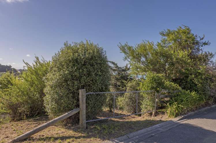 4 and 8 Moncks Spur Road Redcliffs_12