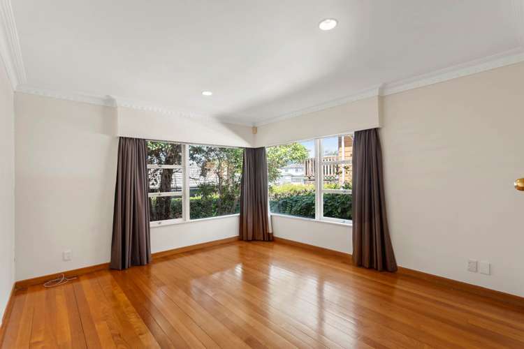 2/80 Archers Road Glenfield_9