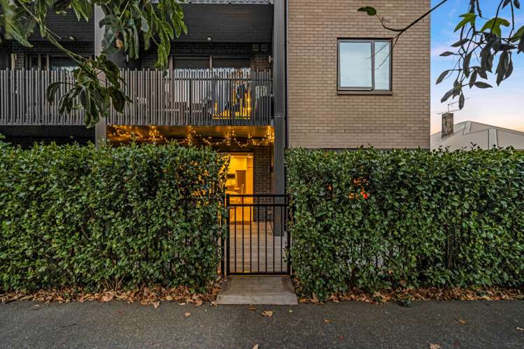 GO6/GO6/7C Hinaki Street Pt England_17