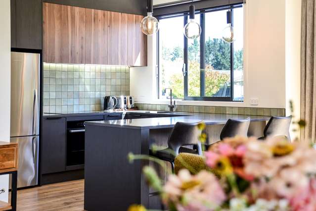 2 Garland Lane Leamington_3