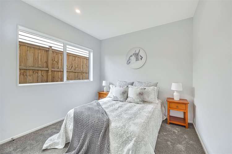21 Bushfield Drive Flat Bush_34