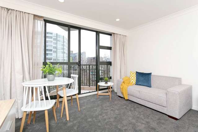 404/100 Greys Avenue City Centre_1