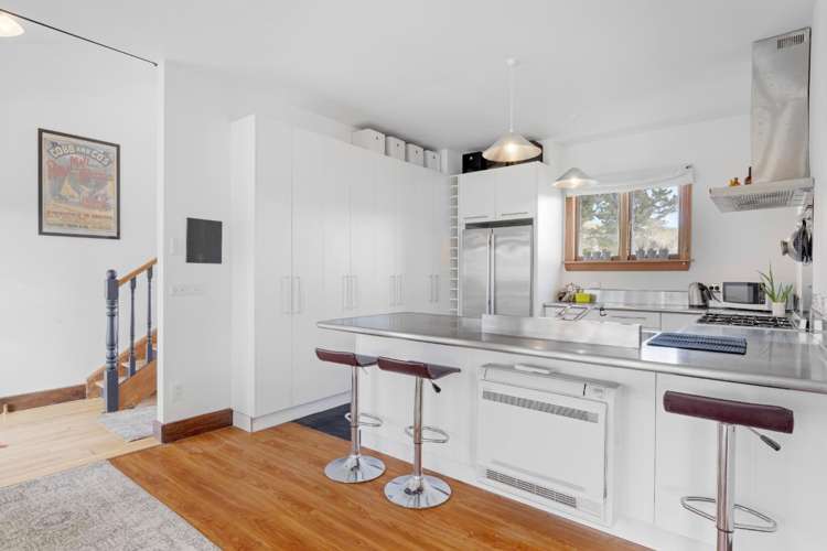 5669A West Coast Road Springfield_9