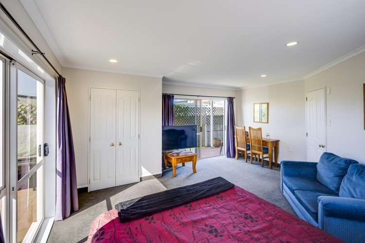 14/182 Charles Street Westshore_16
