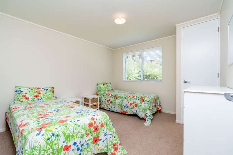 20 Taranga Road Langs Beach_13