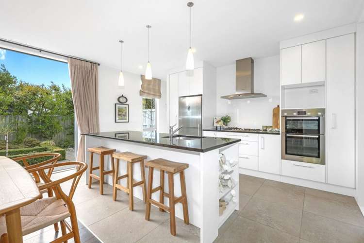 4 Chorley Place Hillsborough_1