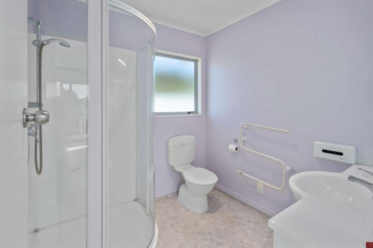 1/7 Reeves Road Acacia Bay_16