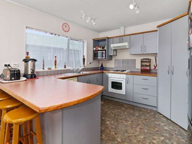 264 Vaughan Road Owhata_2