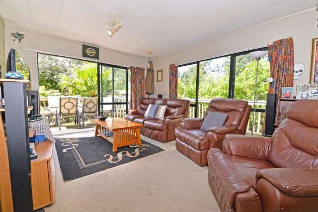 2/16 Ayrton Street Te Atatu South_3