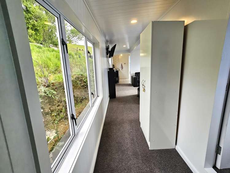 38 Esplanade Kaka Point_10