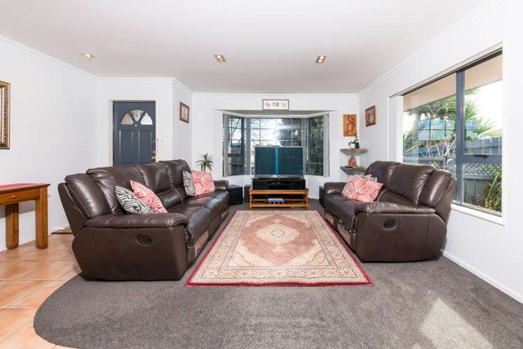 4 Walter Little Way Flat Bush_26