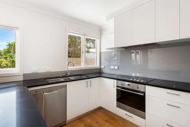 2a Pinewood Street Avondale_6