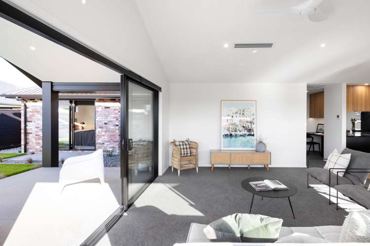 36 Isobel Hodgson Drive Cambridge_14