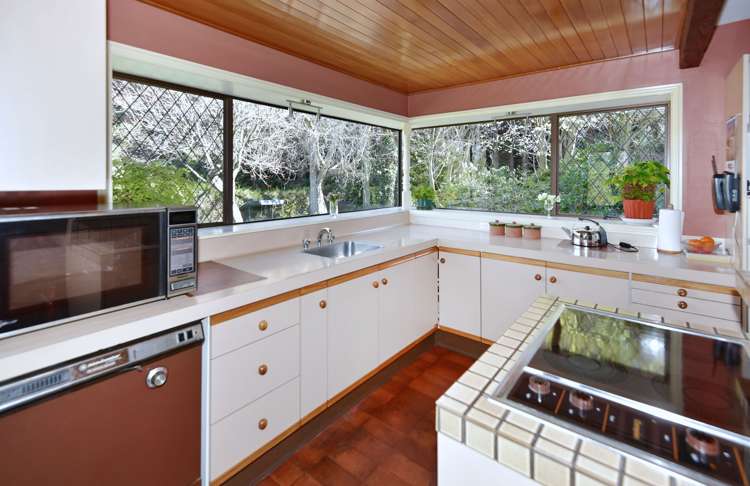 2 Sarsfield Street Southbridge_6