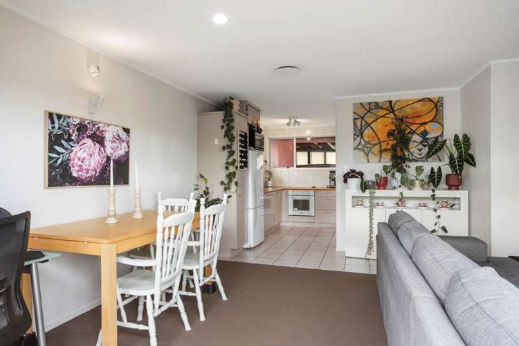2/18 Koromiko Street New Lynn_5