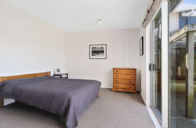 273 Queens Drive Lyall Bay_8