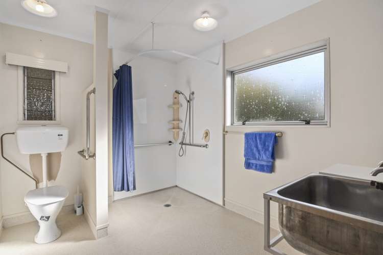 14 Parapara Esplanade Parapara_12