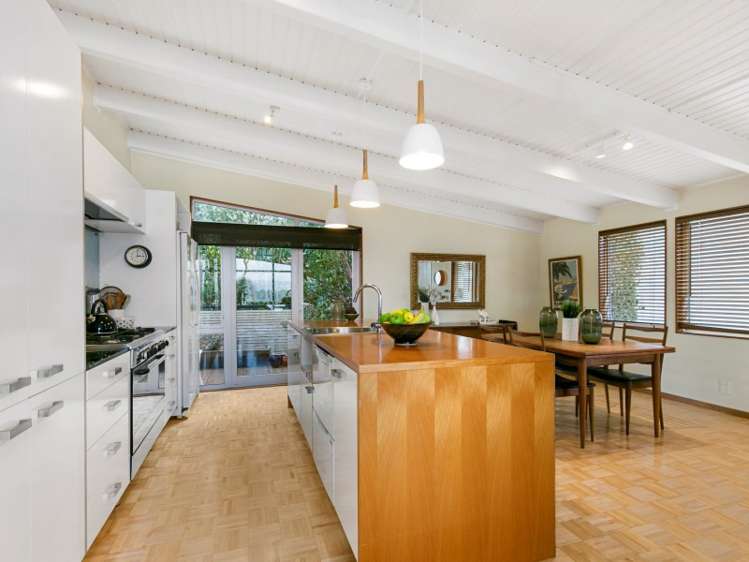 15 Broomhill Road Highbury_7