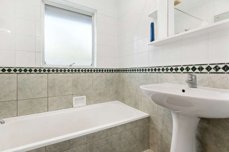 1/118 Lake Road Belmont_12