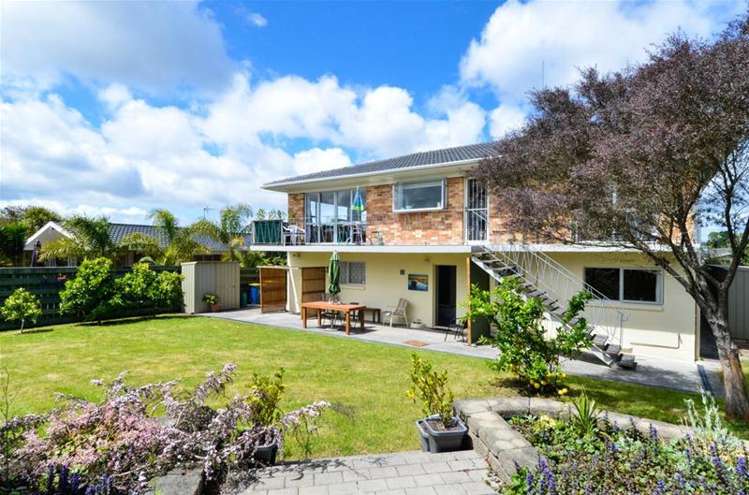 24 Taitua Drive Te Atatu South_24