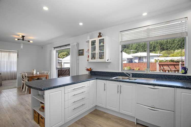 22 Berkeley Road Wainuiomata_9