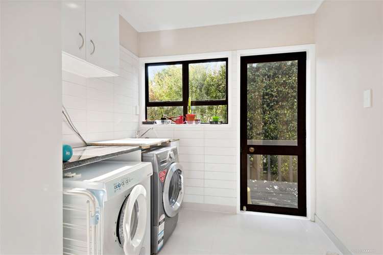 1/555 Beach Road Murrays Bay_15