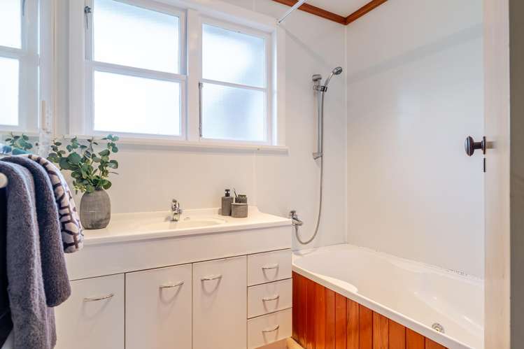 27 Crewe Crescent Hokowhitu_16