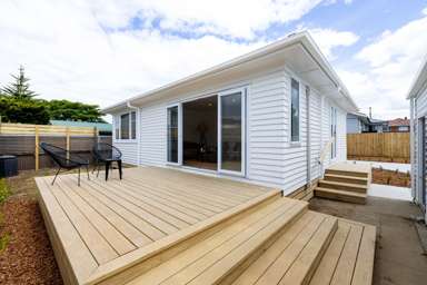 1974 Alexandra Street_1