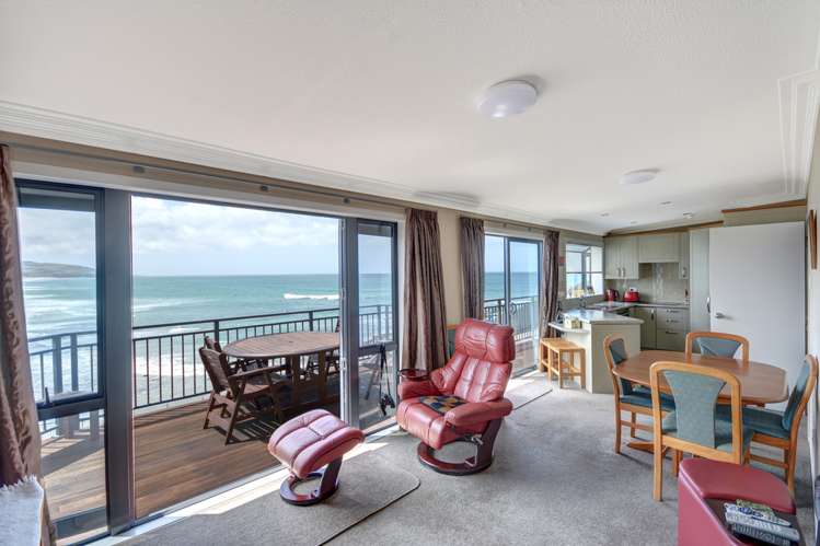 2b Second Beach Road Saint Clair_4