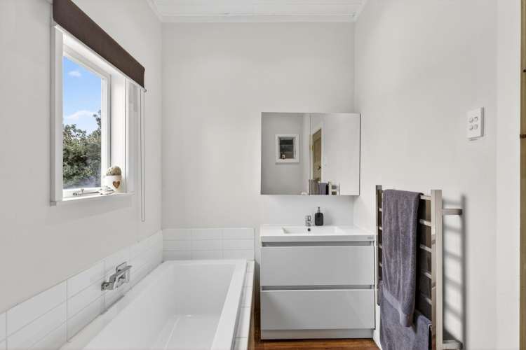 920 Park Road South Longlands_9