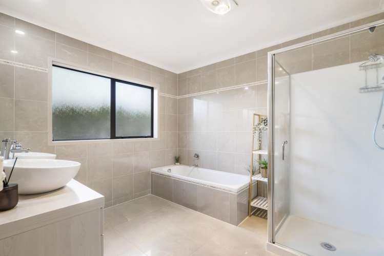 7 Chard Place Flat Bush_25