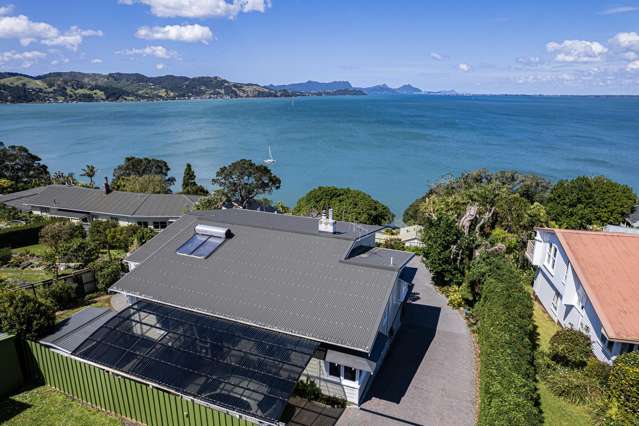 Seaside Character Home with Huge Views!