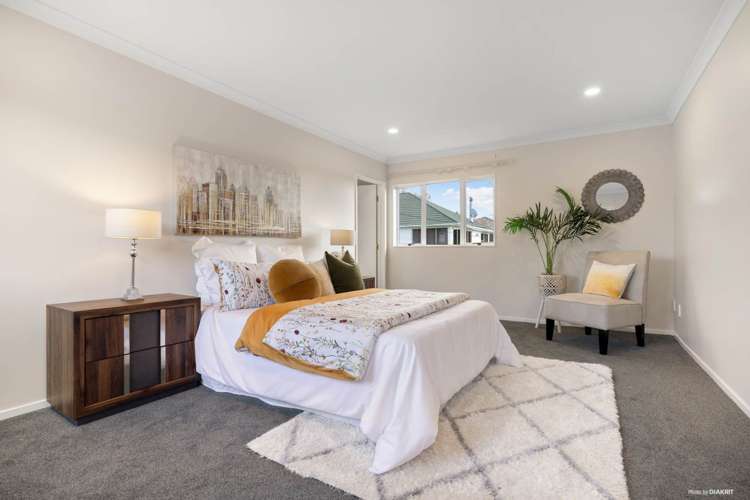 38 Carlton Street Hillsborough_11