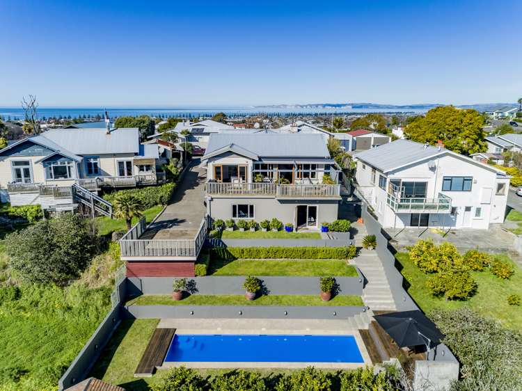 11 Lawrence Road Hospital Hill_23