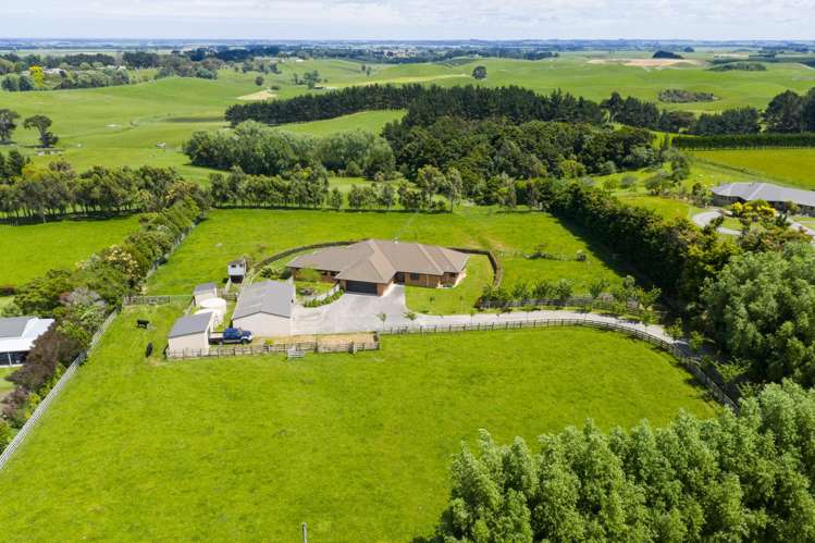 61 Mount Stewart Halcombe Road Sanson_24