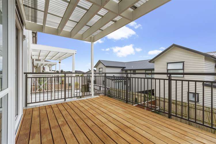 68 Arrowsmith Drive Flat Bush_1