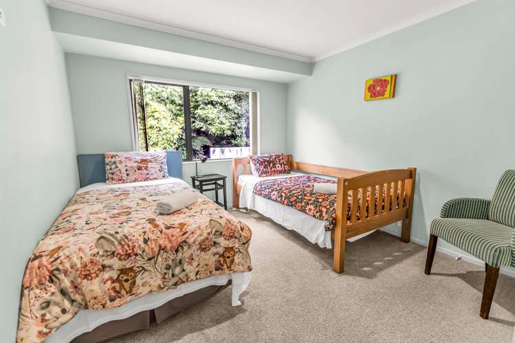 29 Edward Payton Grove Pukehangi_12