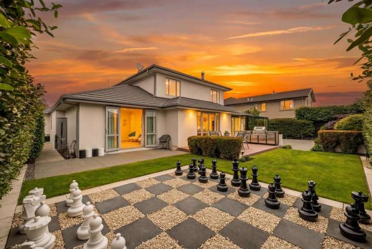 33 Applefield Court Northwood_1