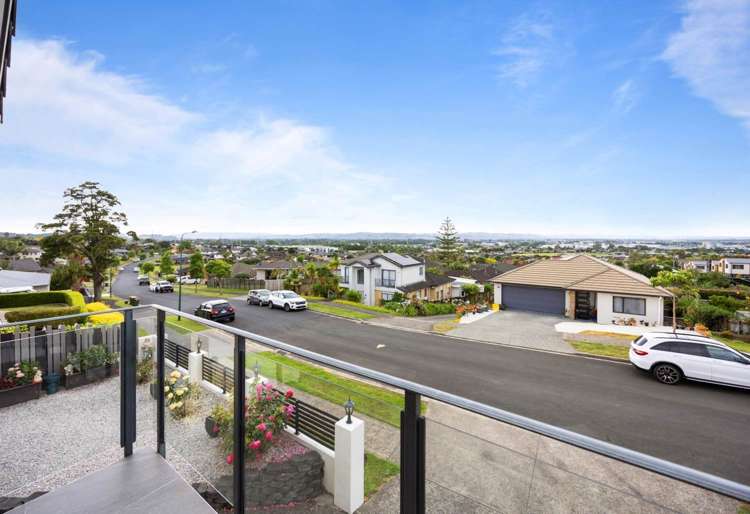 Saralee Drive Manurewa_17